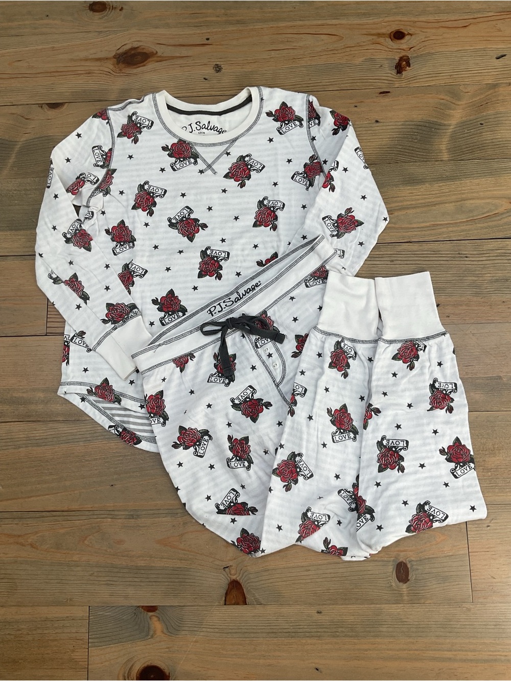 PJ SALVAGE “ROSE TATTOO” JOGGER PAJAMA SET